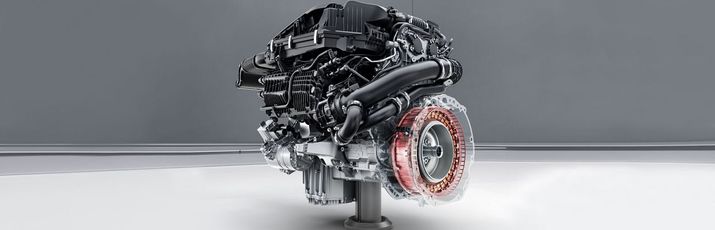 Частково електрифікований V8 - Maybach серед двигунів.